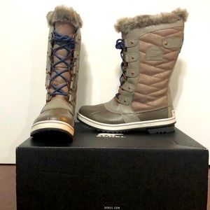 Sorel Todino II Waterproof boots, size 9, Color: Kettle, Dusk.